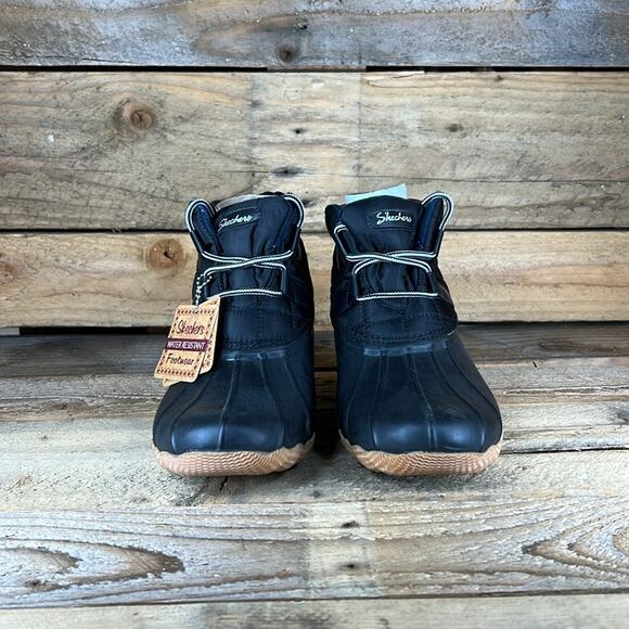 Skechers Women's Pond-Lil Puddles-Mid Quilted Lace Up Duck Boot - Black - 7 NIB - Picture 2 of 8